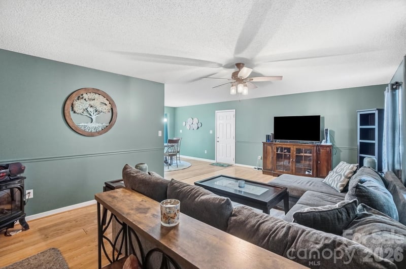 1001 Highland Woods Dr, Kannapolis, NC 28083