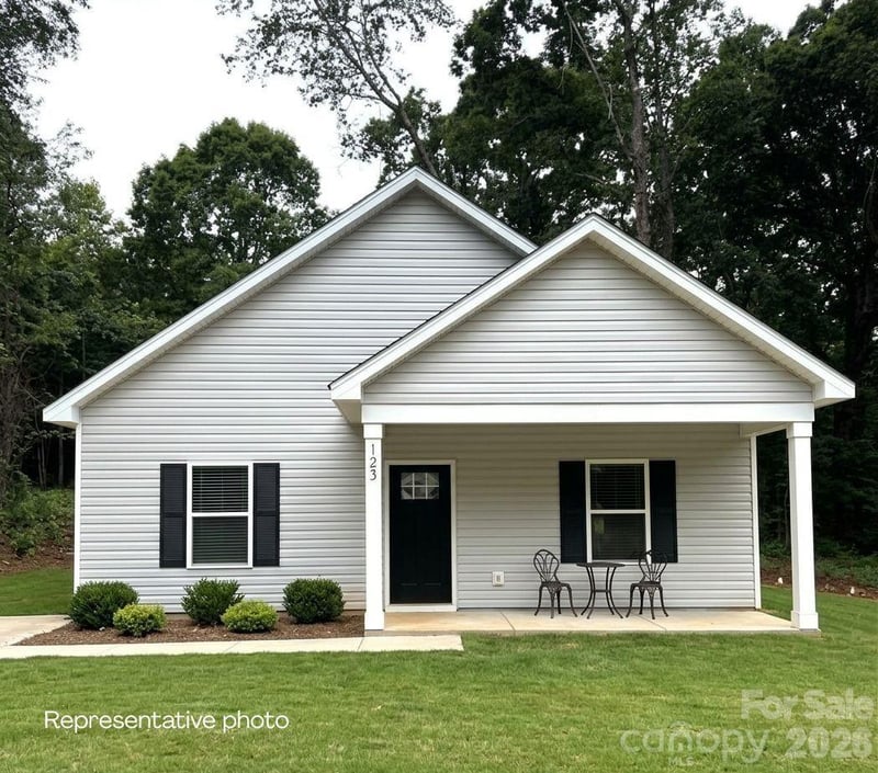 123 Kingswood Dr, Statesville, NC 28625