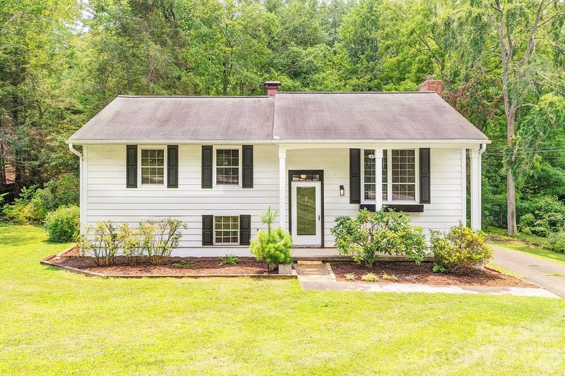 47 Bell Rd, Asheville, NC 28805