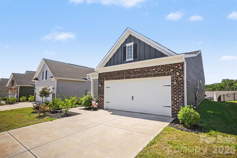 1737 Otter Perch Ln, Fort Mill, SC 29715