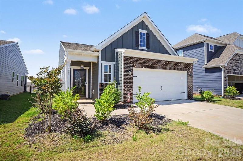 1737 Otter Perch Ln, Fort Mill, SC 29715