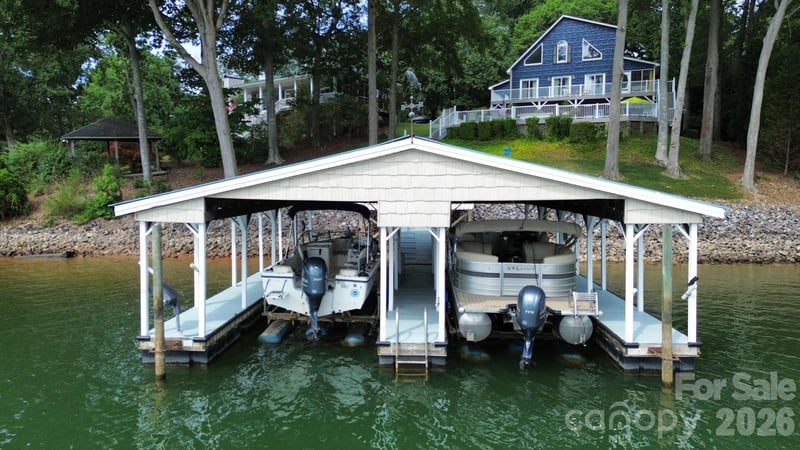 8470 Marina Ln, Catawba, NC 28609