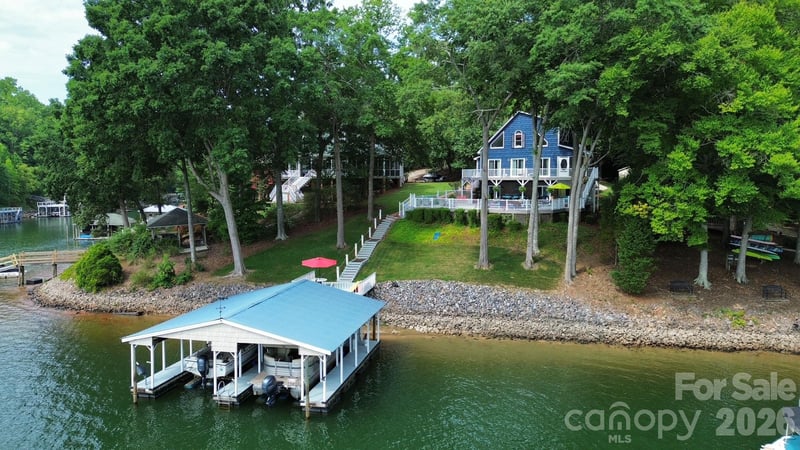 8470 Marina Ln, Catawba, NC 28609