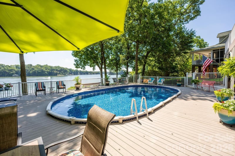 8470 Marina Ln, Catawba, NC 28609