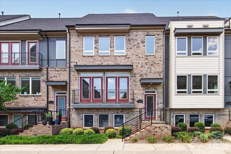 2115 Garabrandt Ln, Charlotte, NC 28204