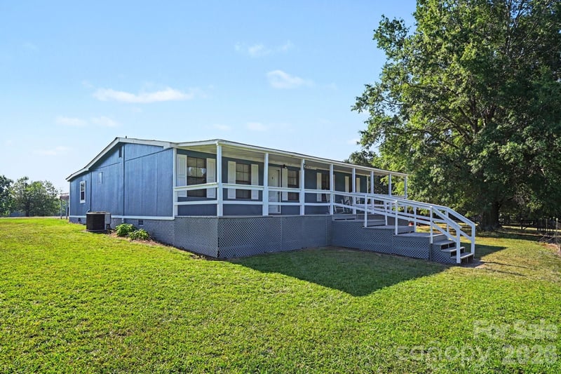 812 Forest Hills School Rd, Marshville, NC 28103
