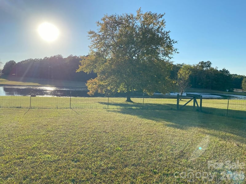 812 Forest Hills School Rd, Marshville, NC 28103
