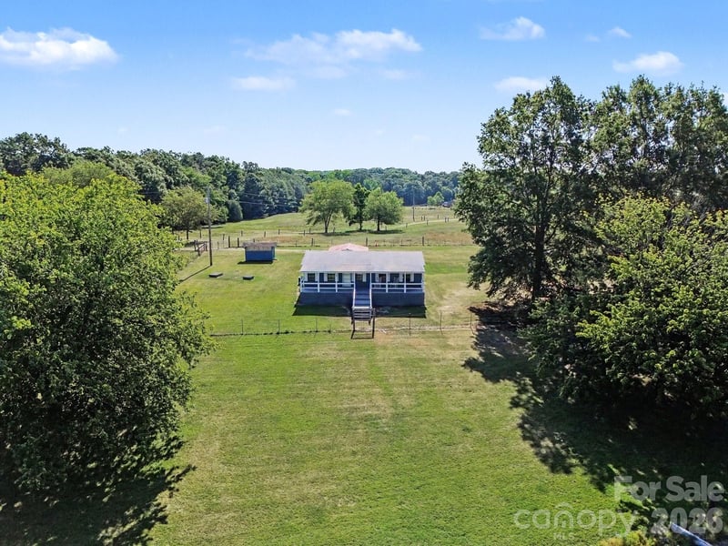 812 Forest Hills School Rd, Marshville, NC 28103