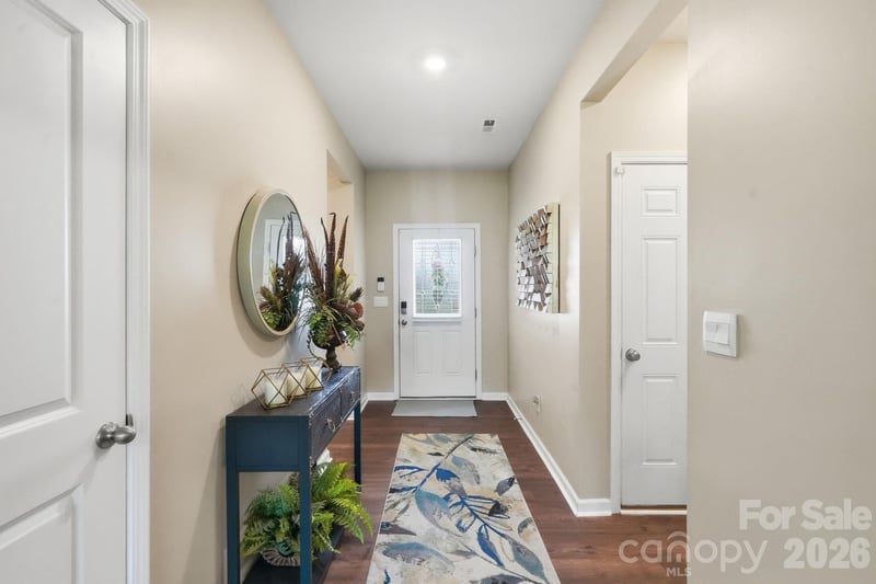 7735 Stonehouse Dr, Gastonia, NC 28056