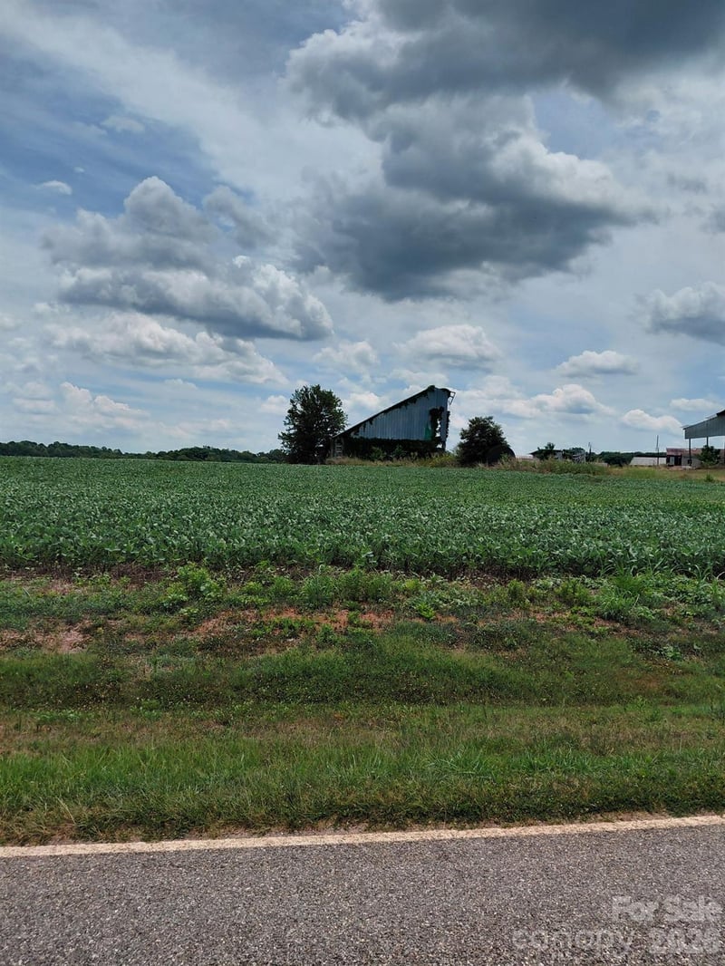 000 Howards Bridge Rd, Union Grove, NC 28689