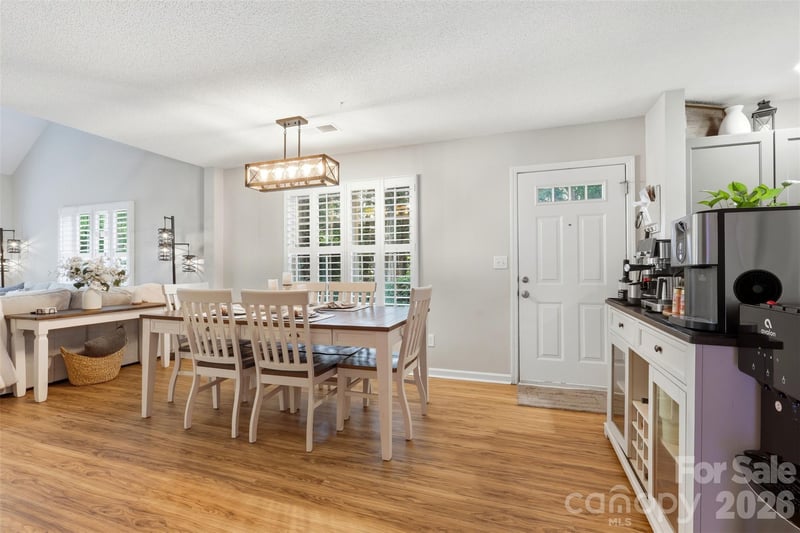 109 Prescott St, Matthews, NC 28104