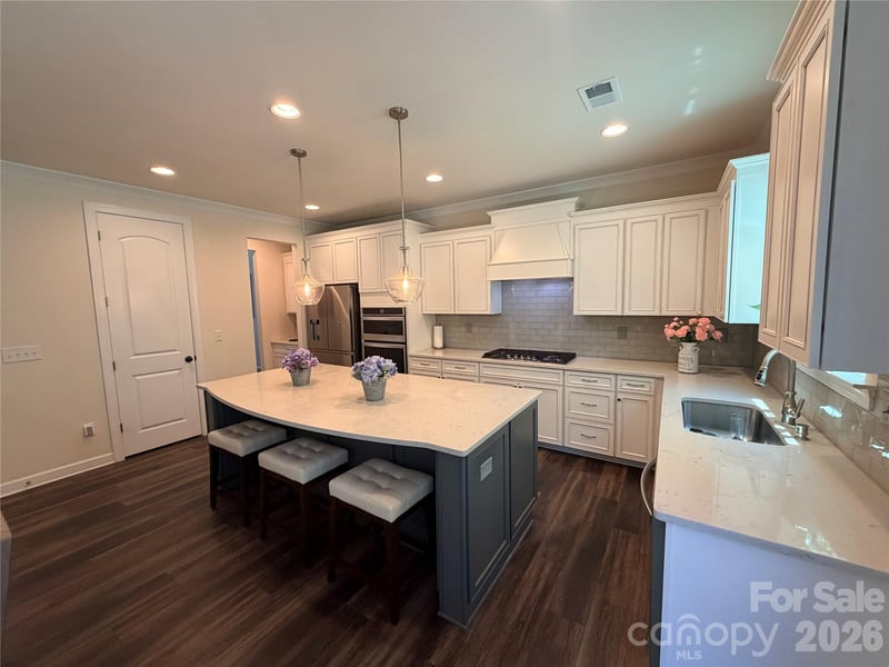 5070 Watersail Way, Lake Wylie, SC 29710