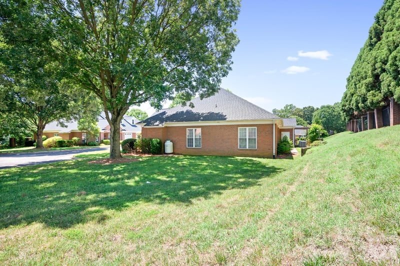 215 Knops Nob Rd, Mooresville, NC 28115