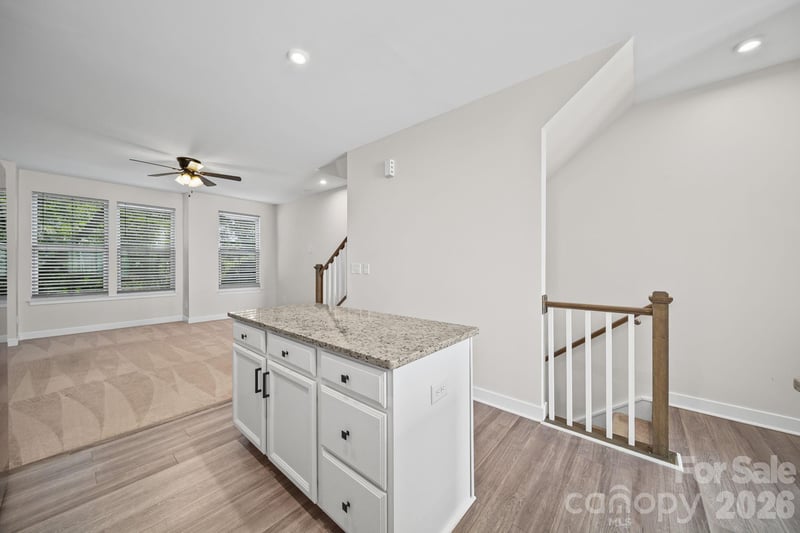 547 Old Mill Rd, Charlotte, NC 28206