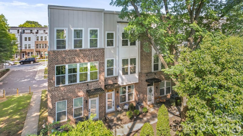 547 Old Mill Rd, Charlotte, NC 28206