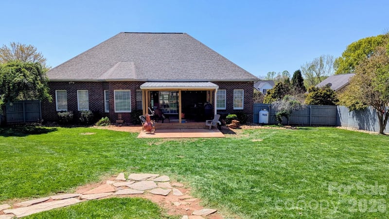 3992 Brickfield St, Hickory, NC 28602