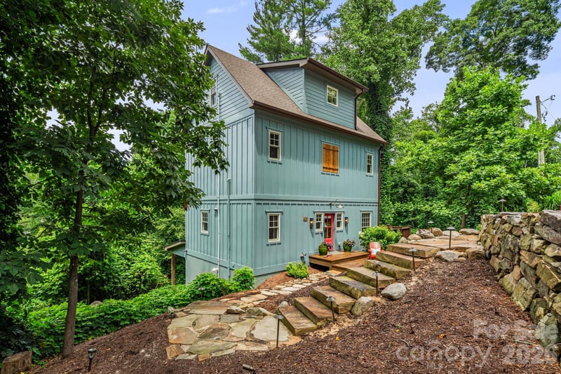 195 Jordan St, Hendersonville, NC 28739
