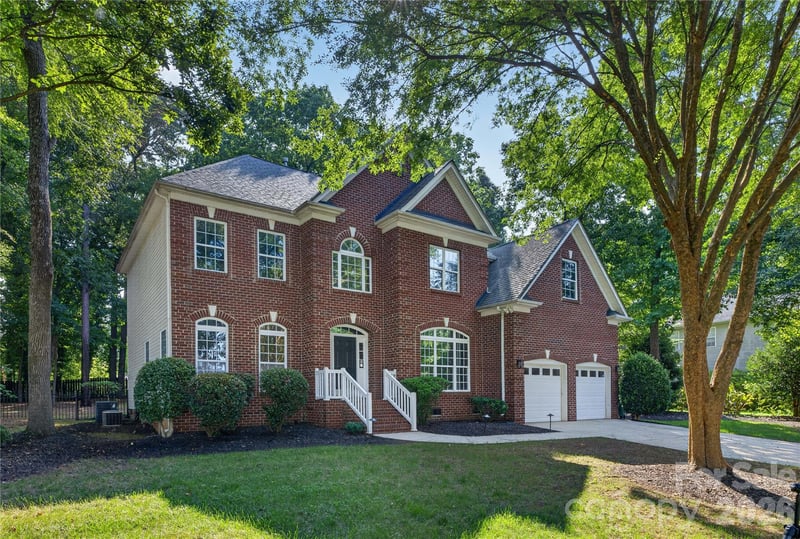 6301 Crown Hill Dr, Charlotte, NC 28227