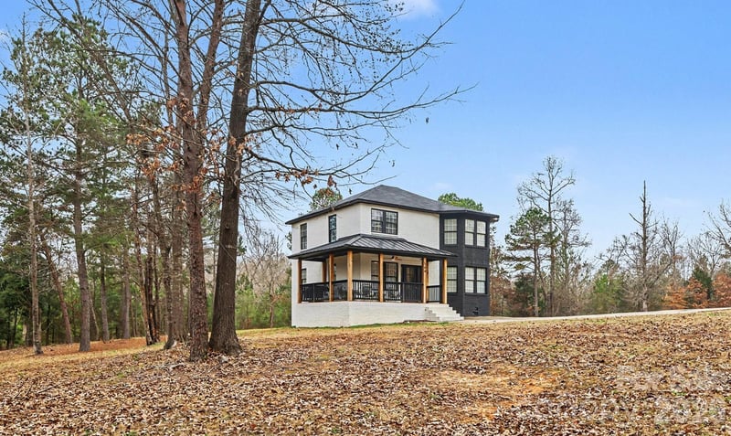 504 Six Mile Creek Rd, Lancaster, SC 29720