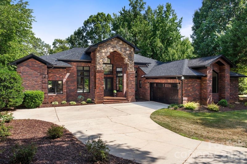 8806 Hearthstone Ct, Terrell, NC 28682