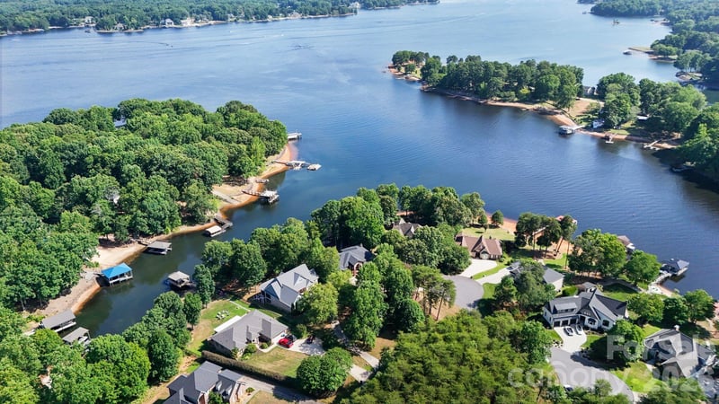 8806 Hearthstone Ct, Terrell, NC 28682