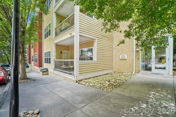 175 Lexington Ave #303, Asheville, NC 28801