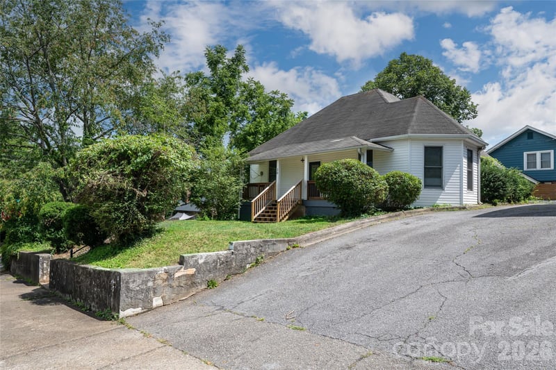 30 Bartlett St, Asheville, NC 28801