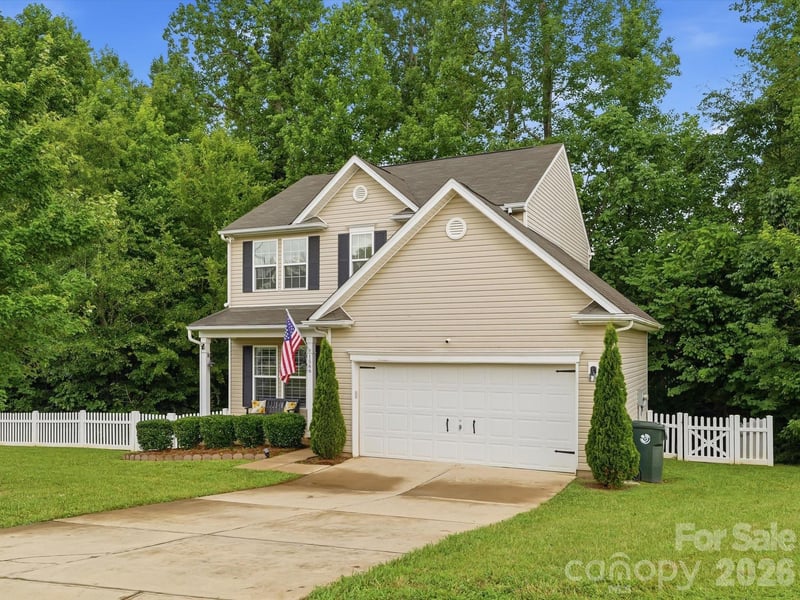 1566 Glenbar Ct, Clover, SC 29710