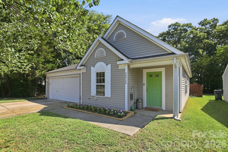 13113 Young Fawn Ct, Charlotte, NC 28278