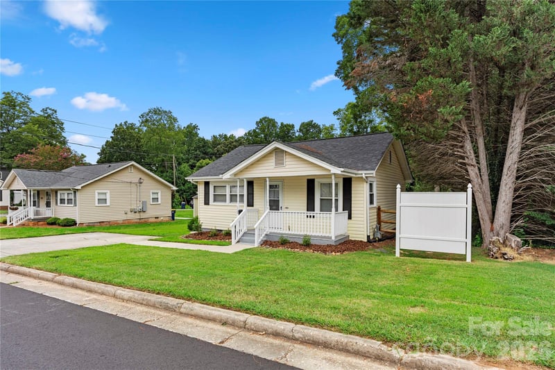 112 Harris St, Belmont, NC 28012