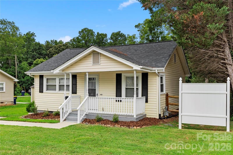 112 Harris St, Belmont, NC 28012