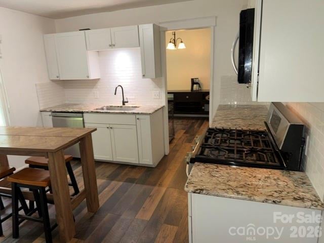 1376 Glenheath Dr, Hendersonville, NC 28791