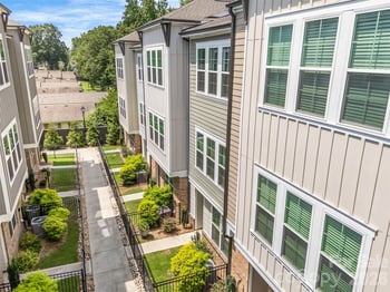 3213 Zenith Ln, Charlotte, NC 28205