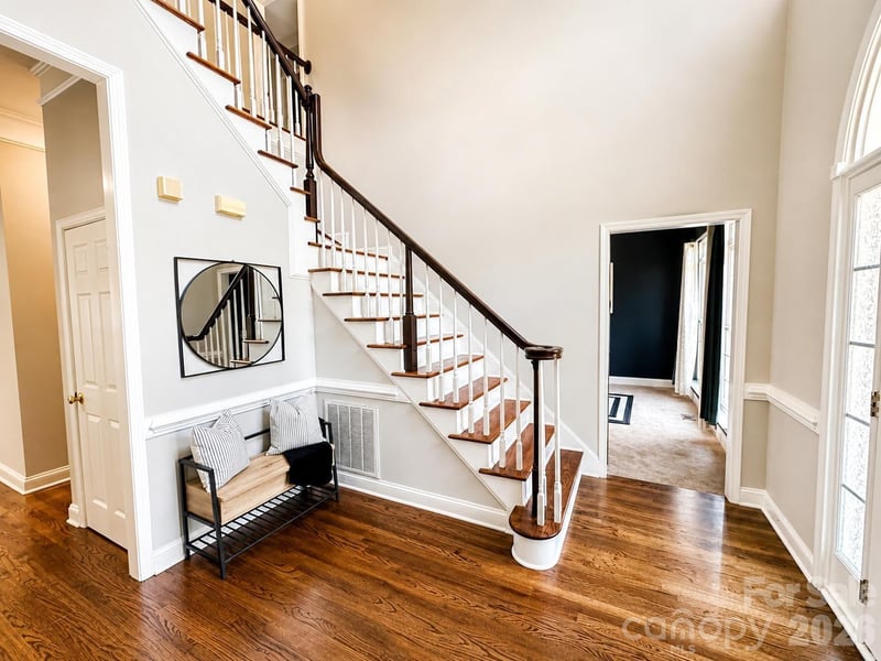 1675 Sanridge Wind Ln, Charlotte, NC 28262