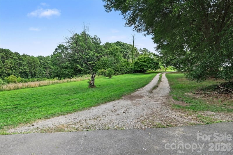 - Red Yam Farm Rd, Dallas, NC 28034