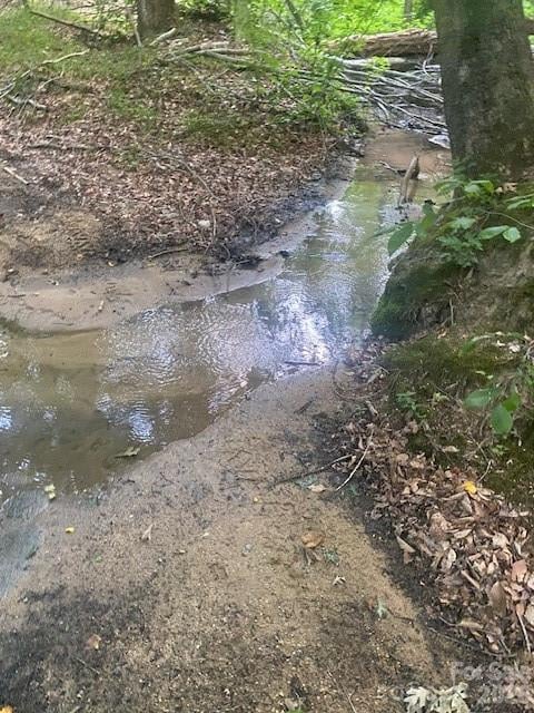 - Red Yam Farm Rd, Dallas, NC 28034
