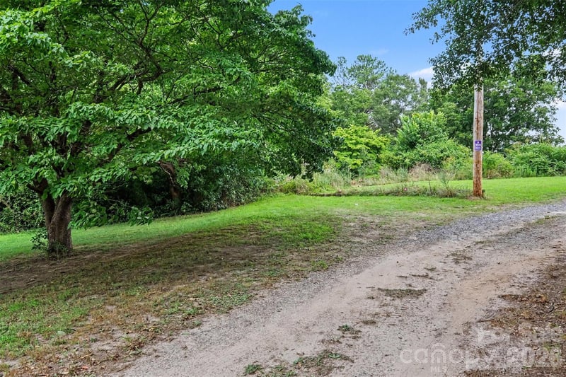 - Red Yam Farm Rd, Dallas, NC 28034