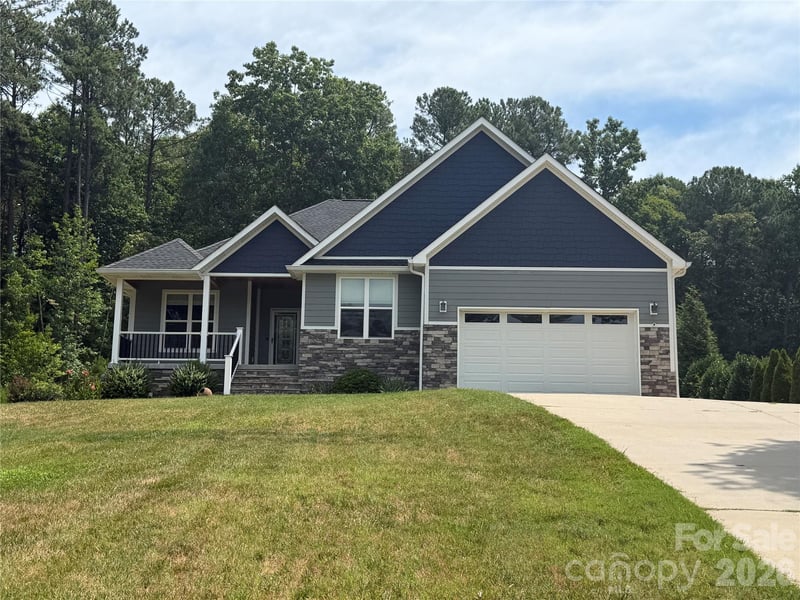 4072 Barbrick St, Sherrills Ford, NC 28673