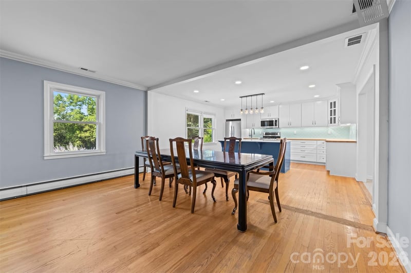 21 Hamburg Dr, Weaverville, NC 28787