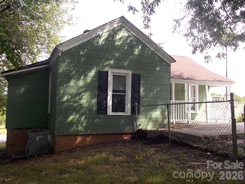 928 10th St, Lancaster, SC 29720