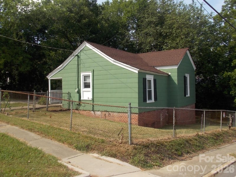 928 10th St, Lancaster, SC 29720