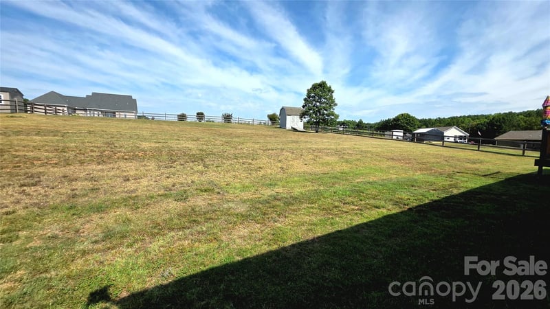 154 Back Acres Ln, Kannapolis, NC 28081