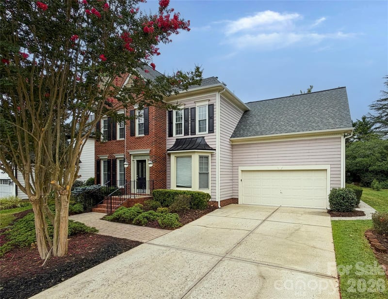 6930 Royce Ct, Charlotte, NC 28277
