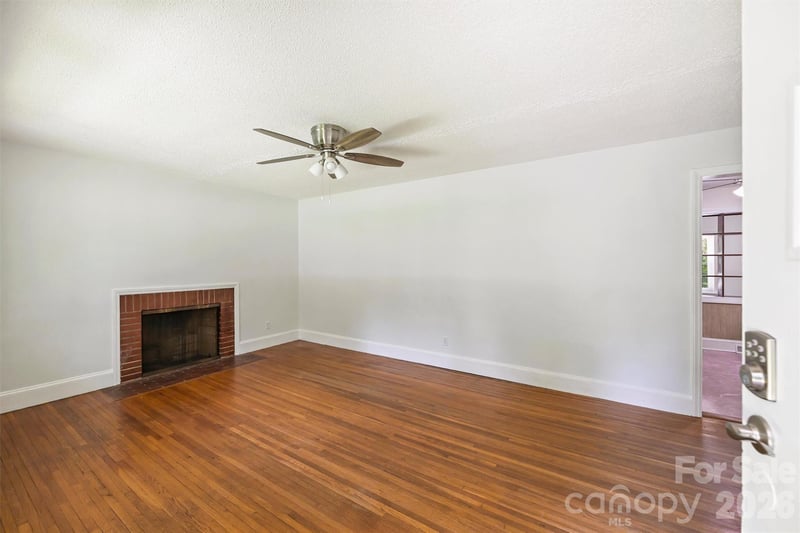 2134 Bromwich Rd, Charlotte, NC 28208