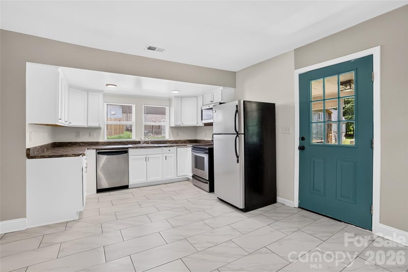 384 Grace Ave, Concord, NC 28027