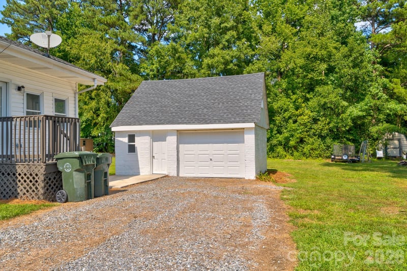 507 Elm St, Cherryville, NC 28021