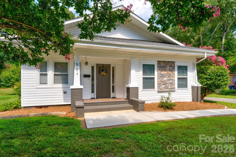 507 Elm St, Cherryville, NC 28021