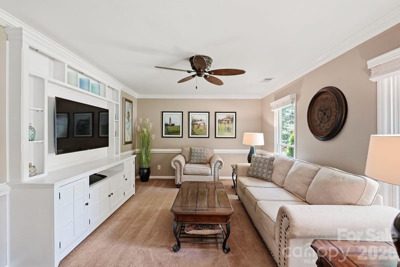 9200 Deer Spring Ln, Charlotte, NC 28210
