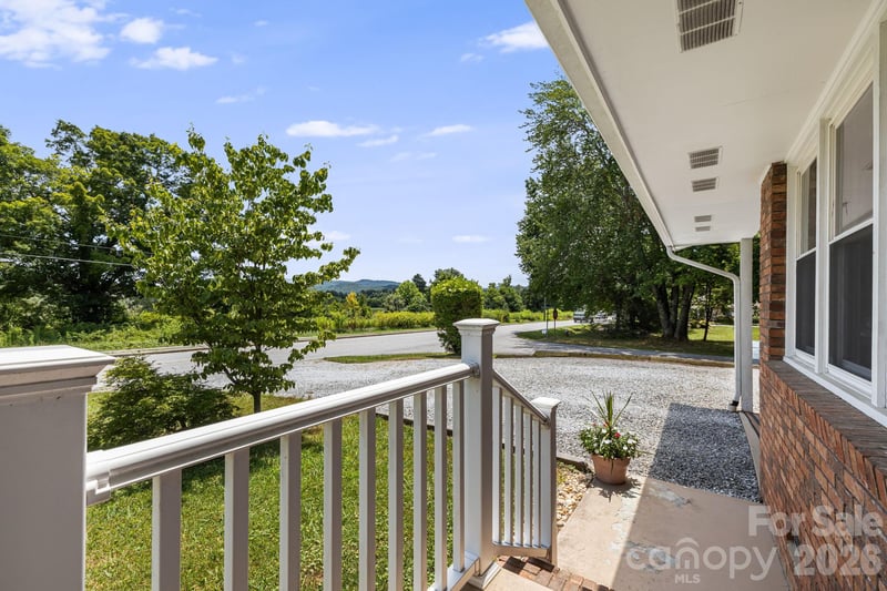 490 Ecusta Rd, Brevard, NC 28712