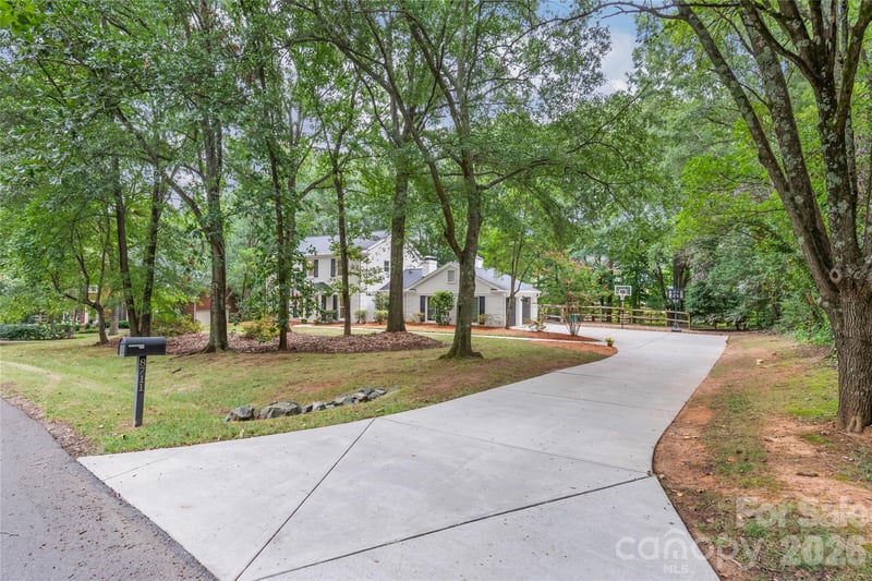 8711 Houston Ridge Rd, Charlotte, NC 28277